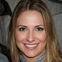 Sarah Chen (摄影师 / 内容创作者) 对 UltClip 的评价